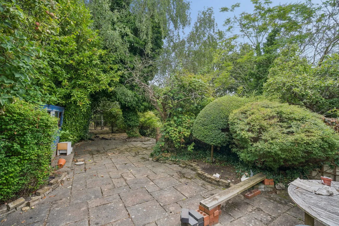 Reginald Road, Northwood, HA6, photo 12