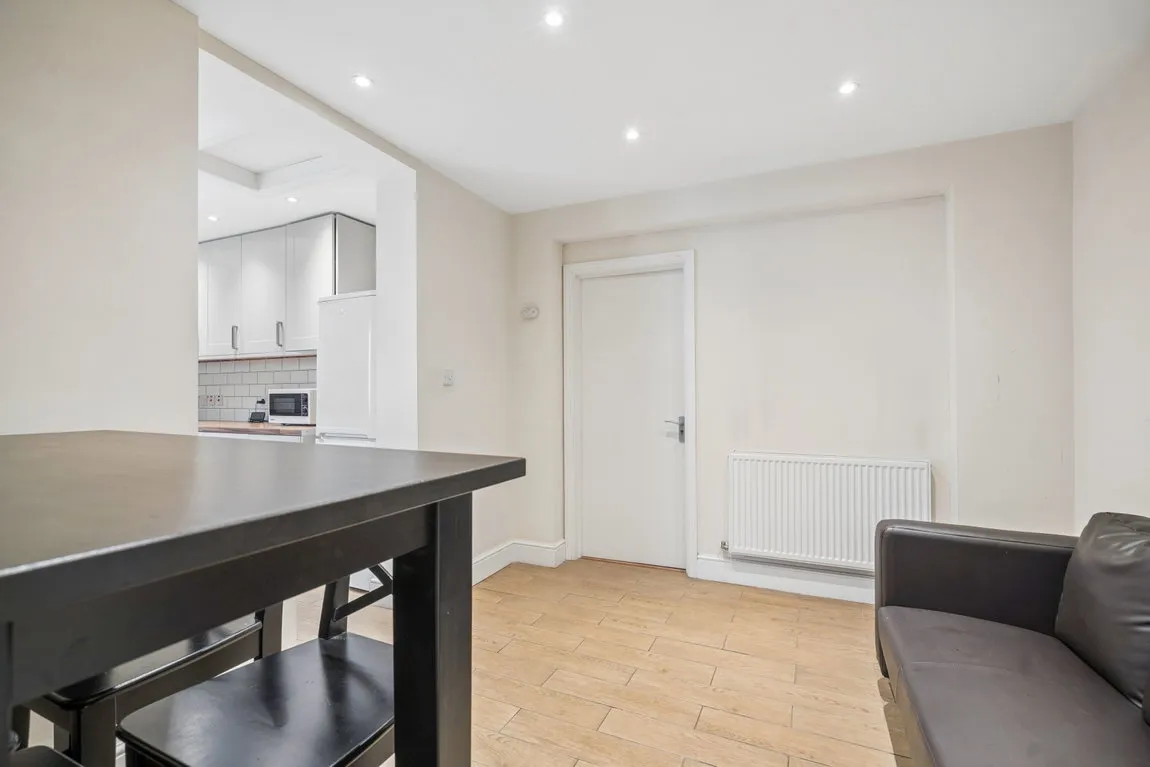 Reginald Road, Northwood, HA6, photo 6