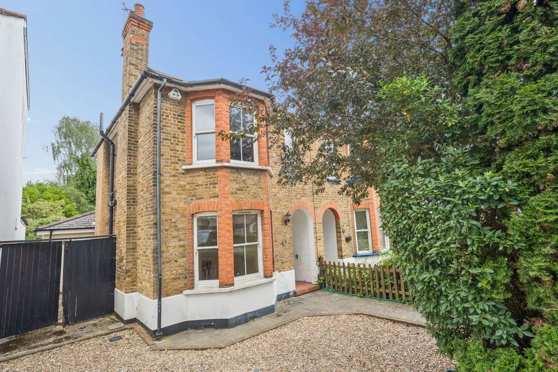 Reginald Road, Northwood, HA6, photo 2