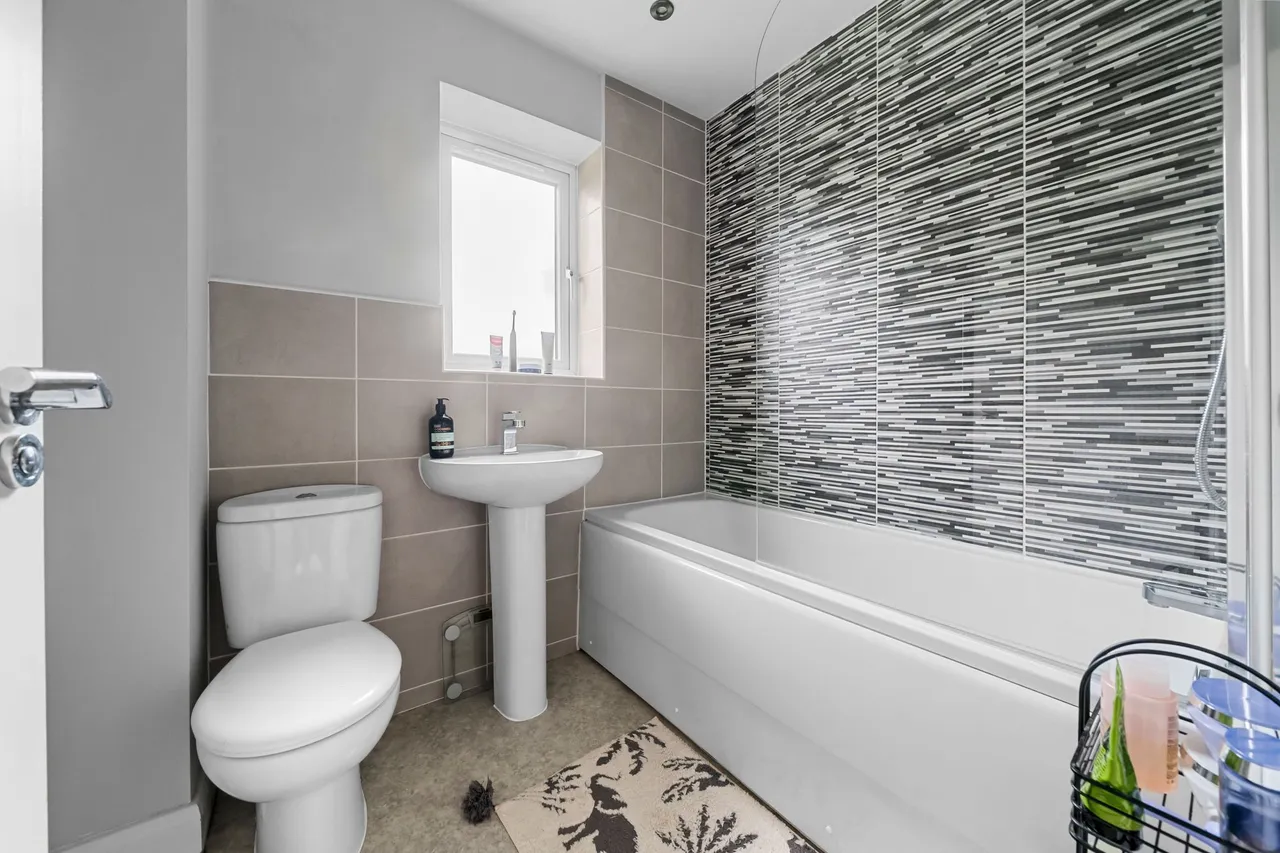 Glazebrook Meadows, Glazebrook, WA3, photo 20