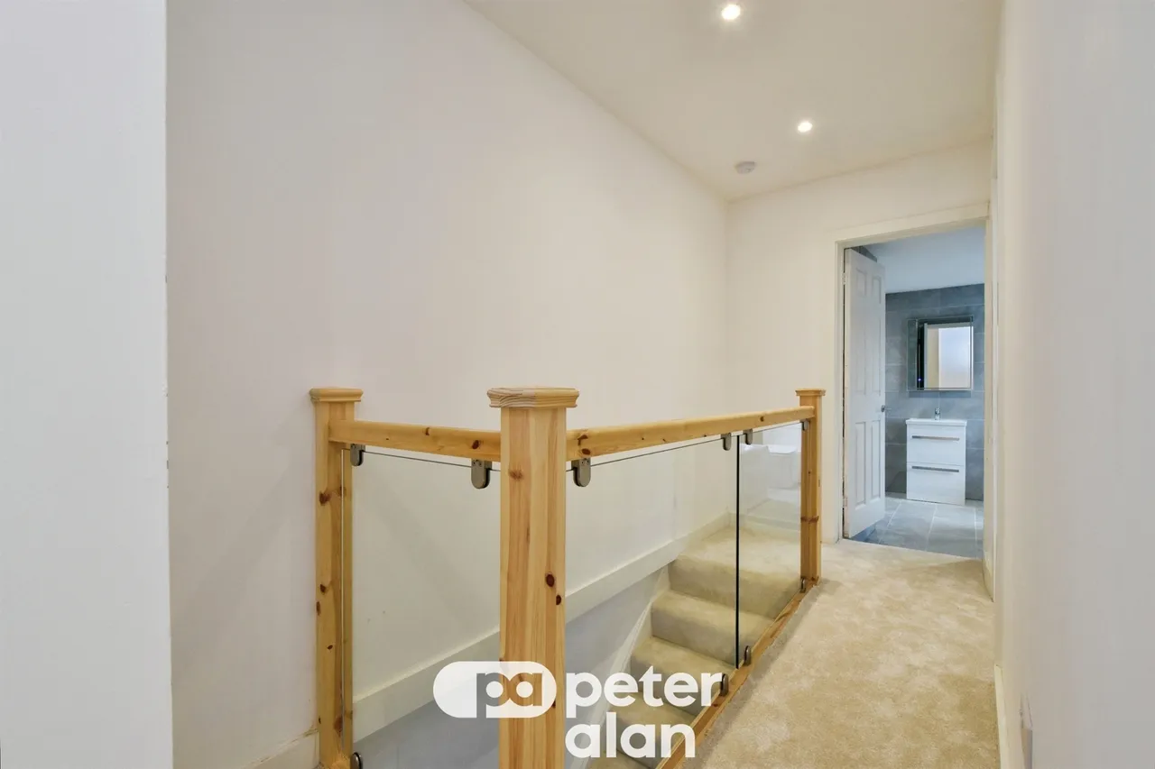 Clifton Crescent, Aberdare, CF44, photo 9