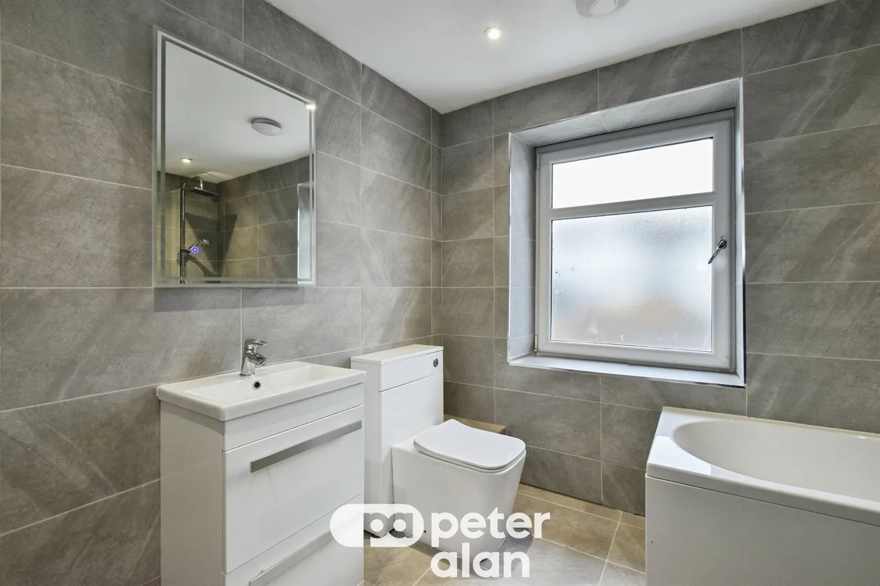 Clifton Crescent, Aberdare, CF44, photo 18