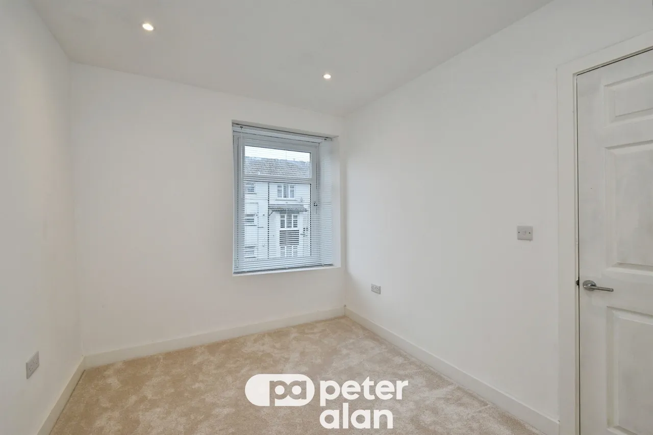 Clifton Crescent, Aberdare, CF44, photo 13