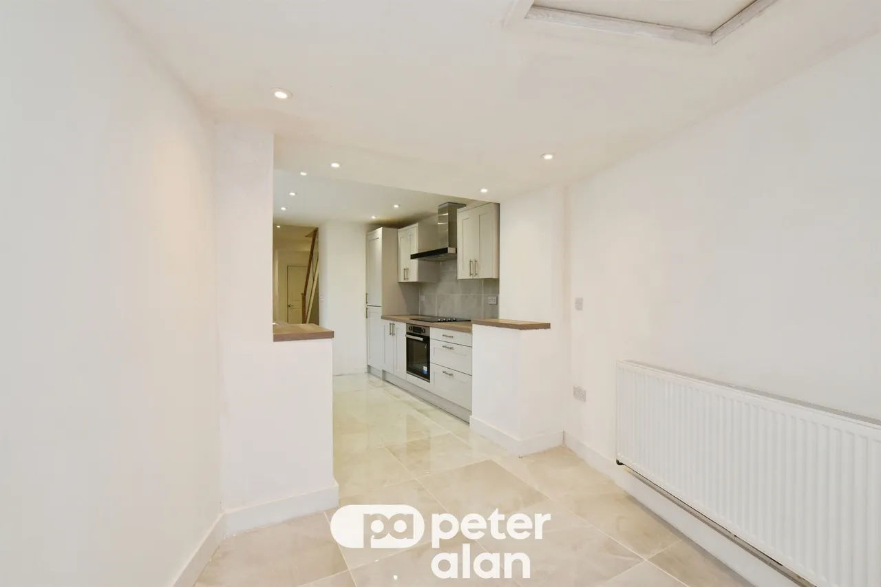 Clifton Crescent, Aberdare, CF44, photo 7