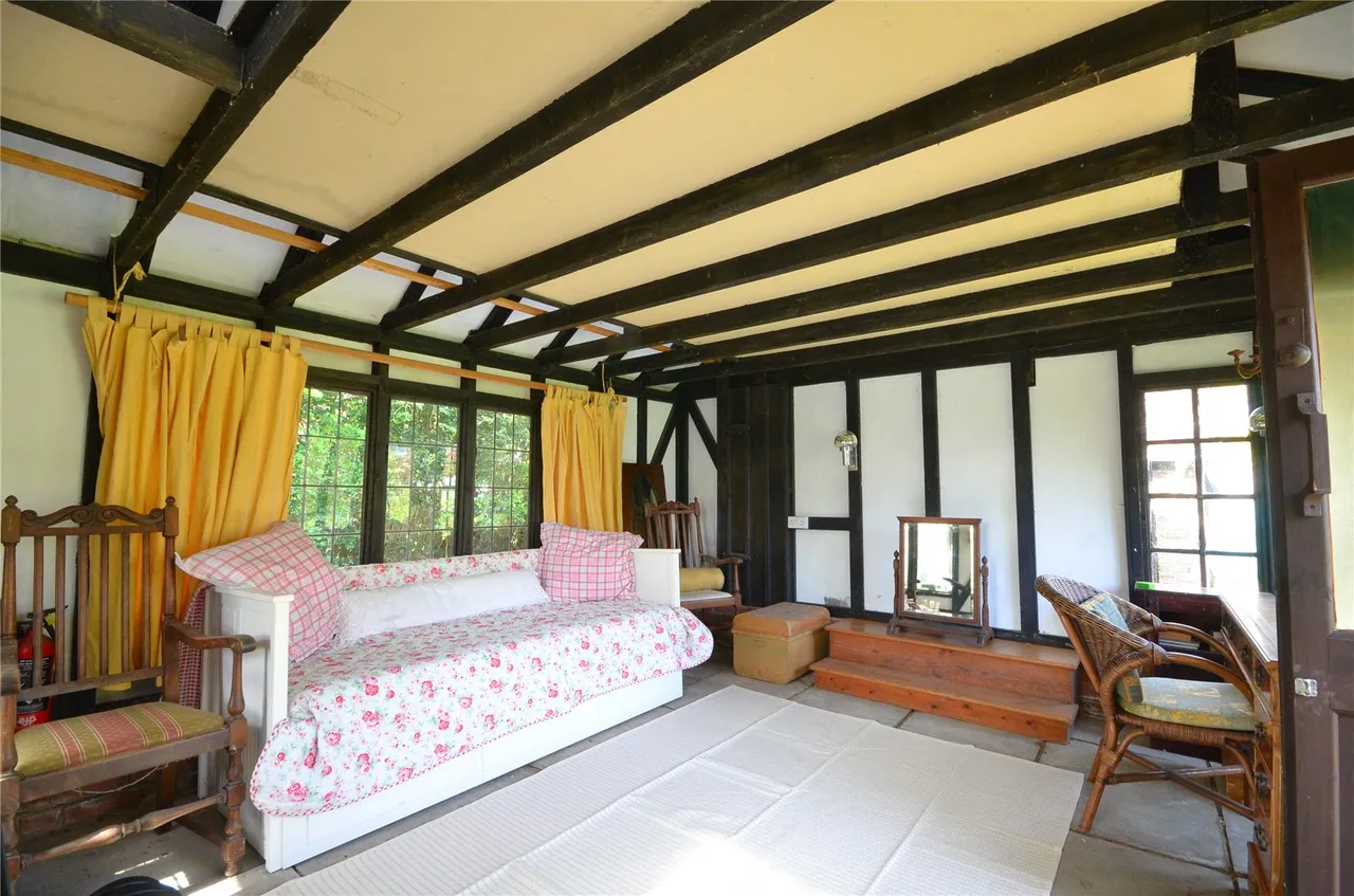 Moat Road, East Grinstead, RH19, photo 14