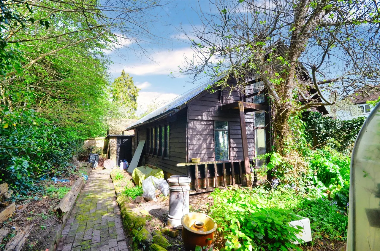Moat Road, East Grinstead, RH19, photo 16