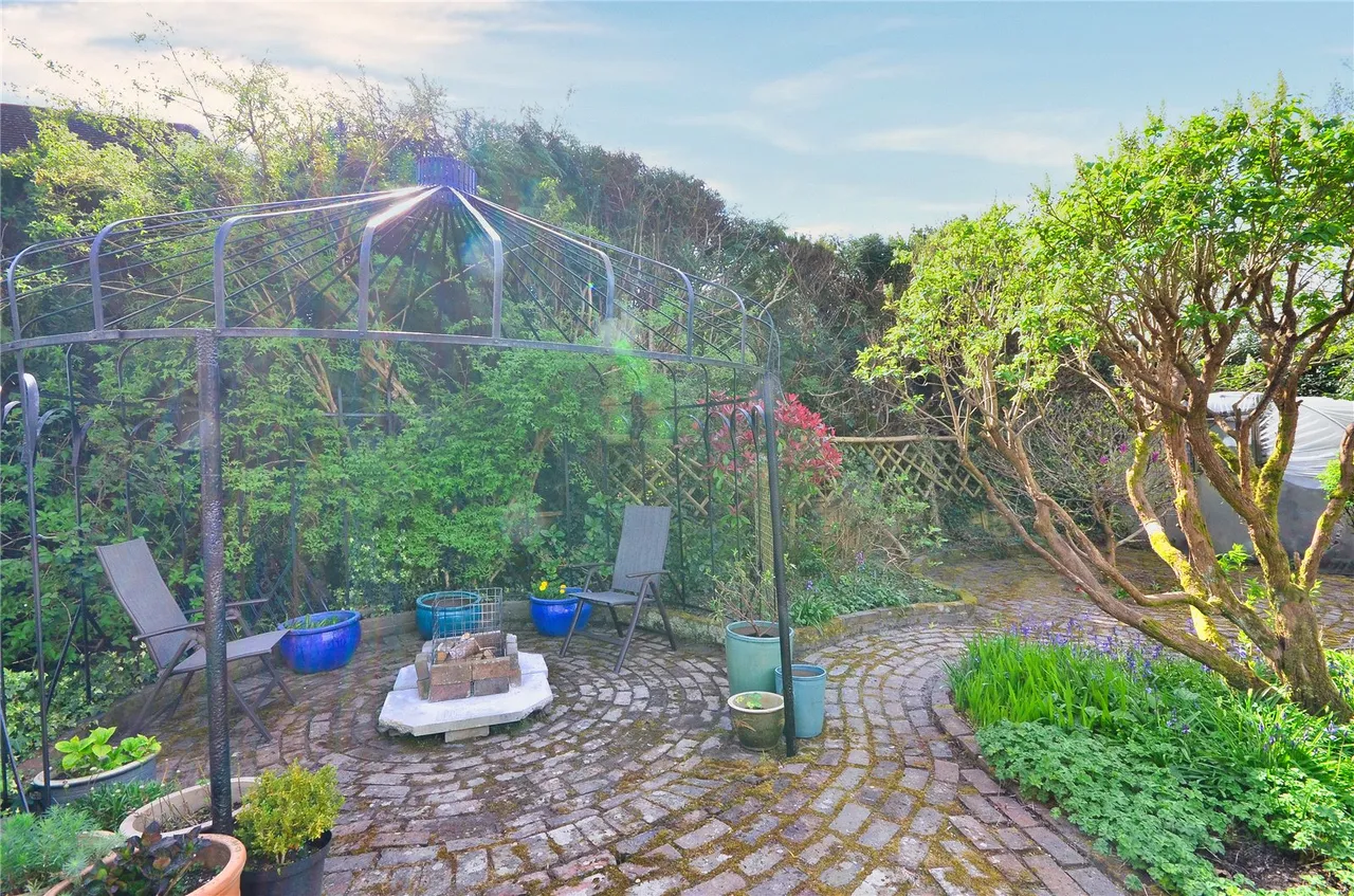 Moat Road, East Grinstead, RH19, photo 18