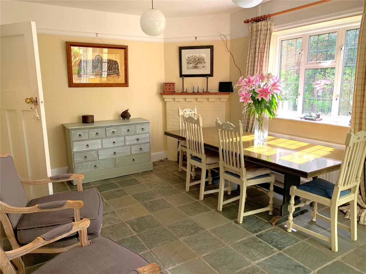 Moat Road, East Grinstead, RH19, photo 5