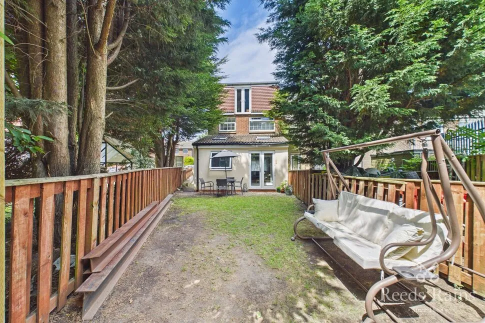 Lowood Lane, Birstall, WF17, photo 14