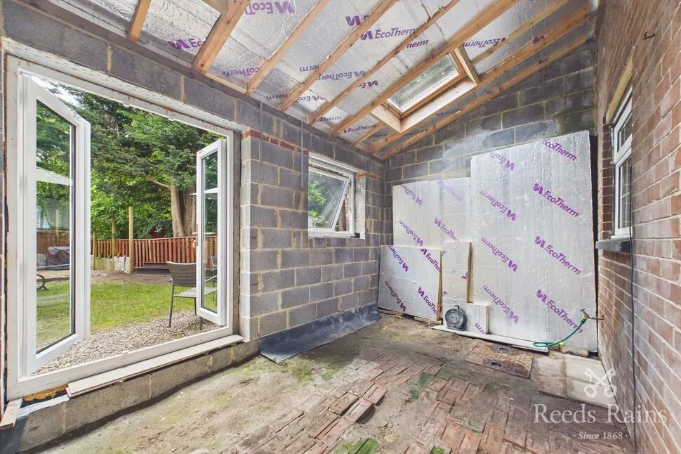 Lowood Lane, Birstall, WF17, photo 4