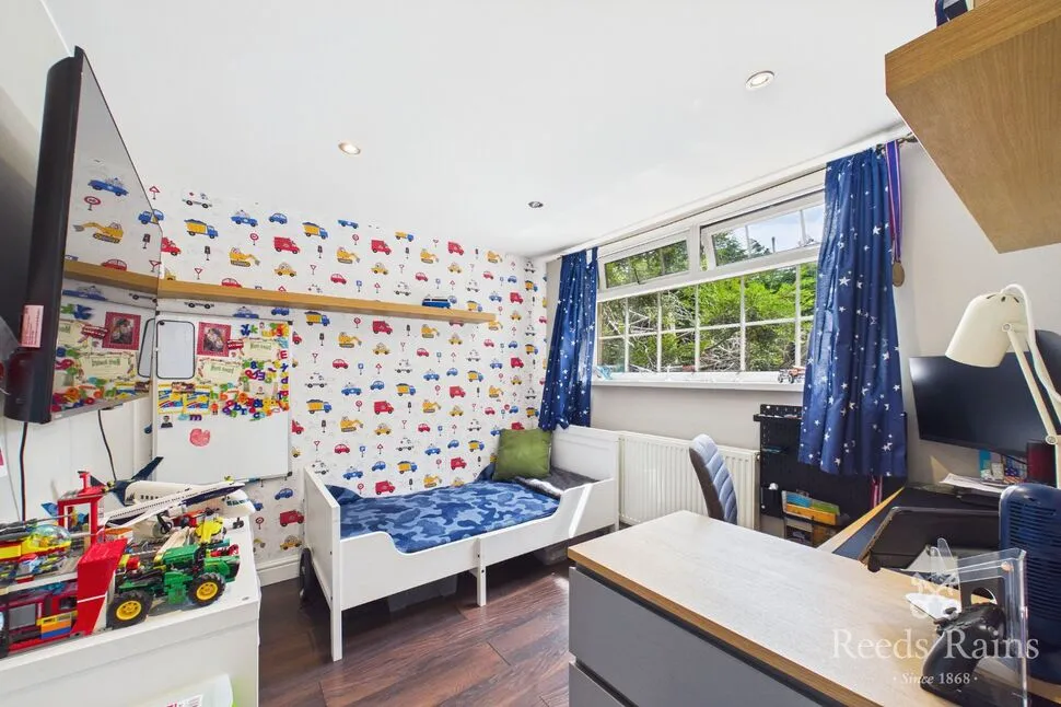 Lowood Lane, Birstall, WF17, photo 12