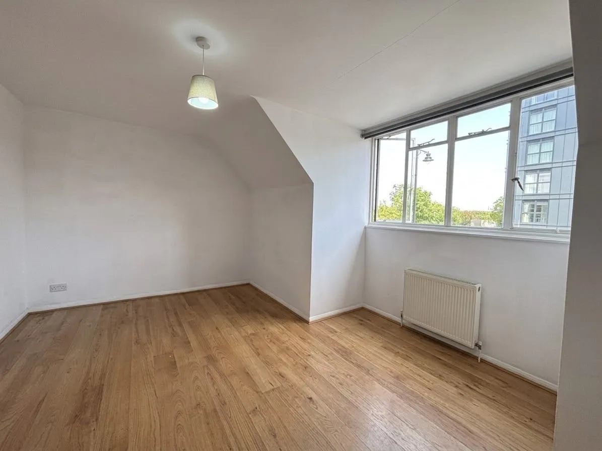 Cockfosters Road EN4, photo 5