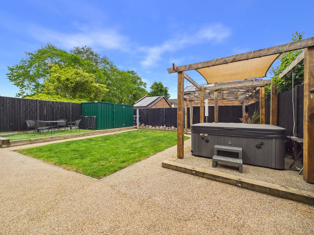 Warwick Road, Littlethorpe, LE19, photo 15