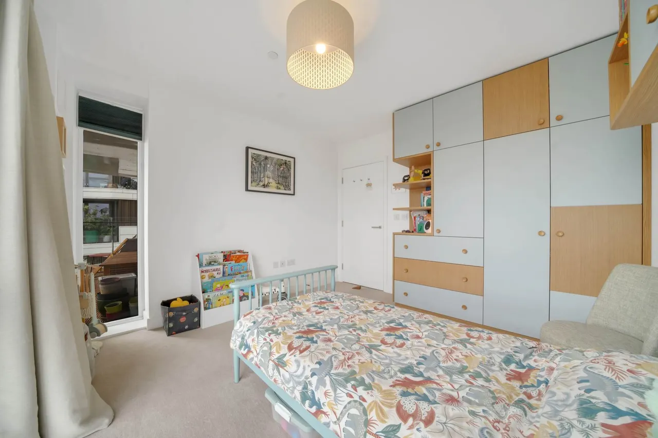 Beck Square, London, E10, photo 22