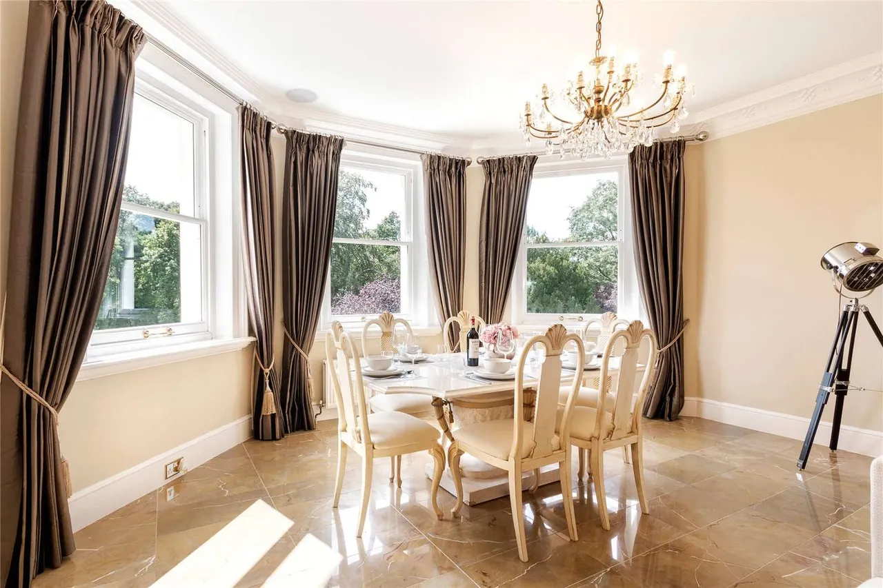Kings Ride House, Prince Albert Drive, Ascot, Berkshire, SL5 8AQ, photo 4
