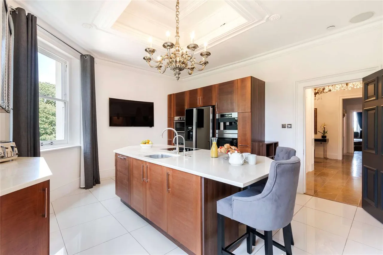 Kings Ride House, Prince Albert Drive, Ascot, Berkshire, SL5 8AQ, photo 5