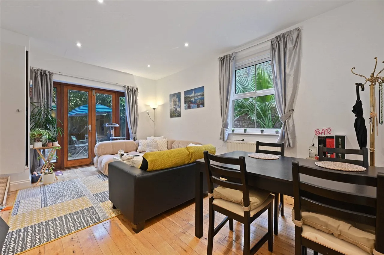 Collingbourne Road, London, W12, photo 6