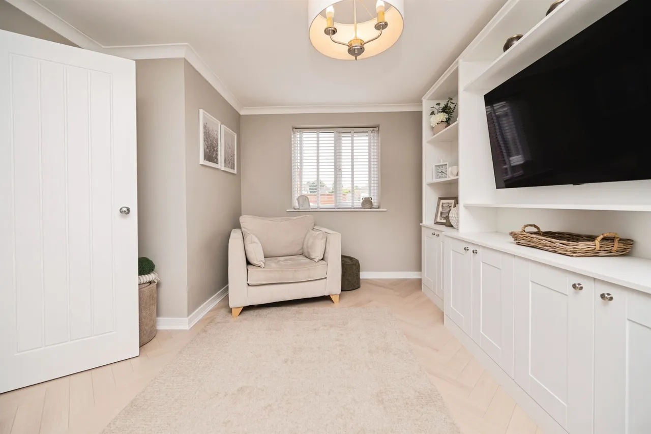 Adams Close, Tipton, DY4, photo 14