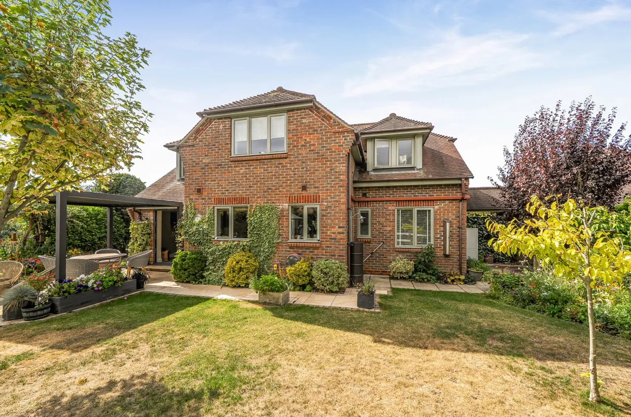 Broad Road, Hambrook, PO18, photo 27