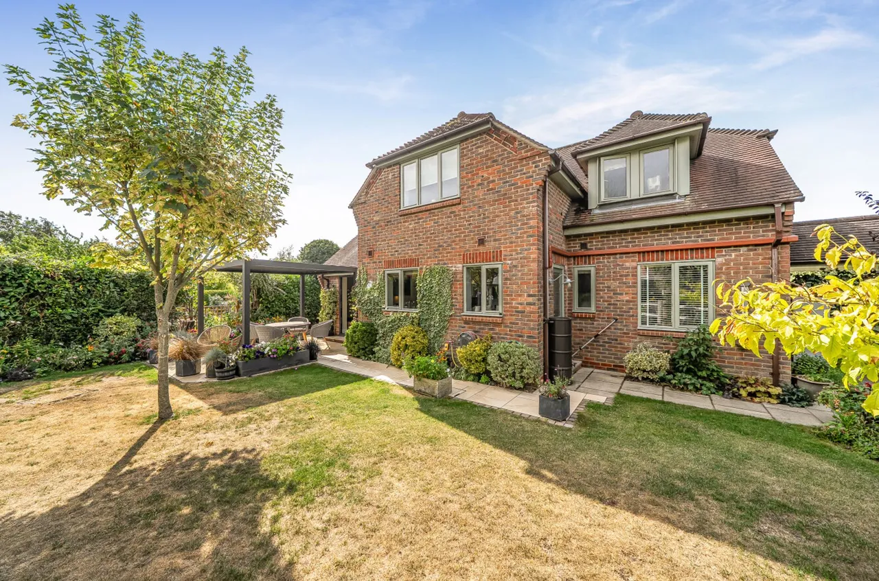 Broad Road, Hambrook, PO18, photo 4