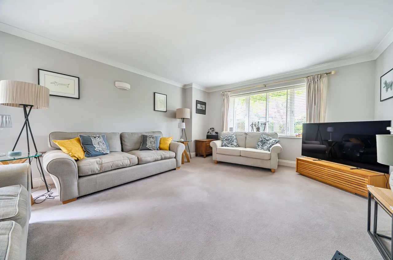 Broad Road, Hambrook, PO18, photo 9