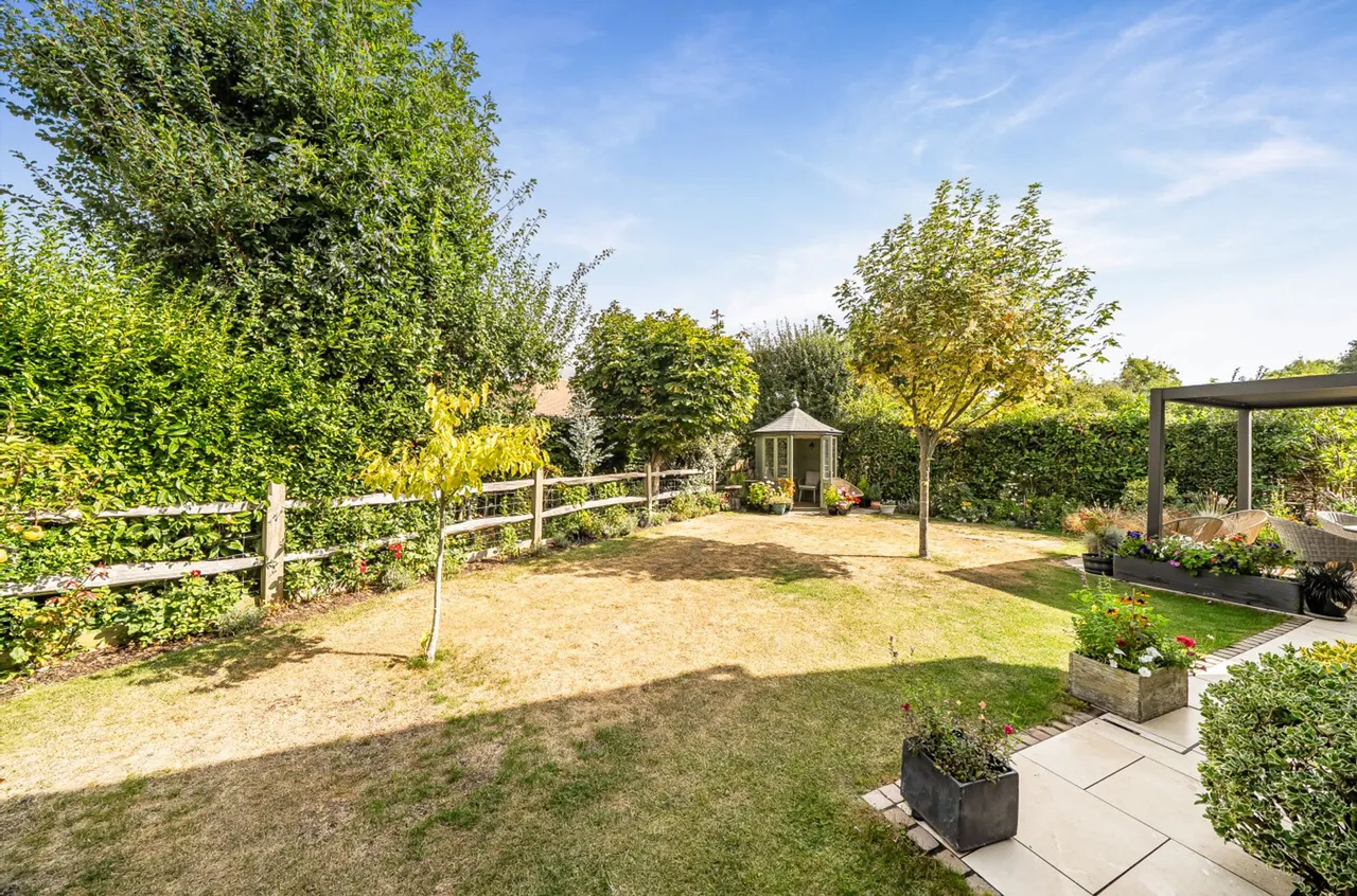 Broad Road, Hambrook, PO18, photo 26