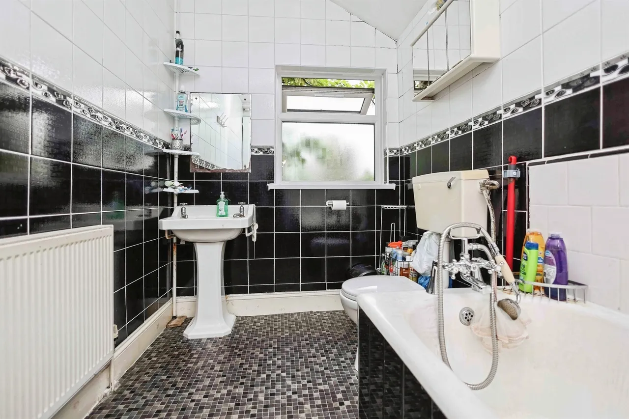 Bordesley Green, Birmingham, B9, photo 8