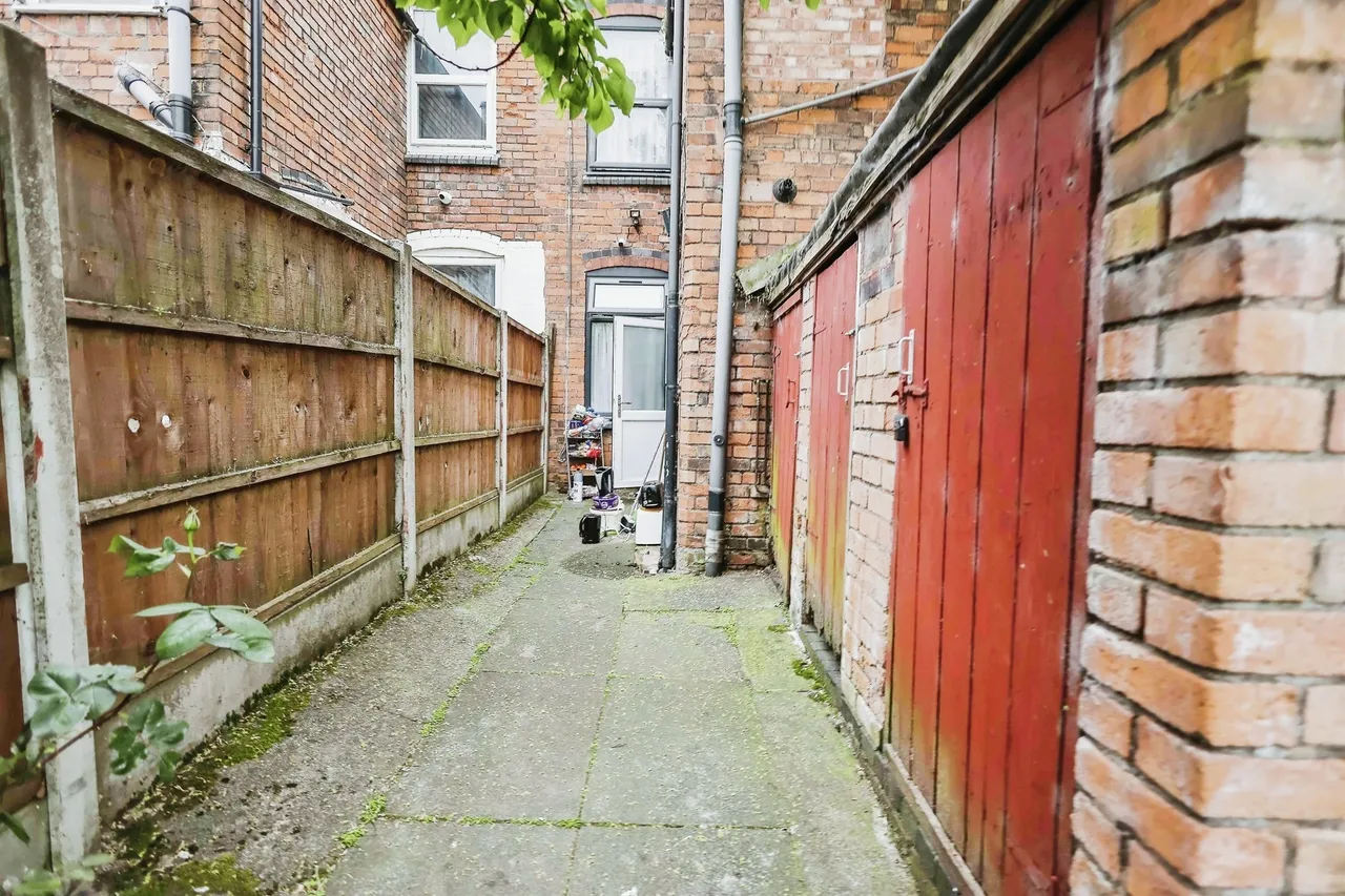 Bordesley Green, Birmingham, B9, photo 15
