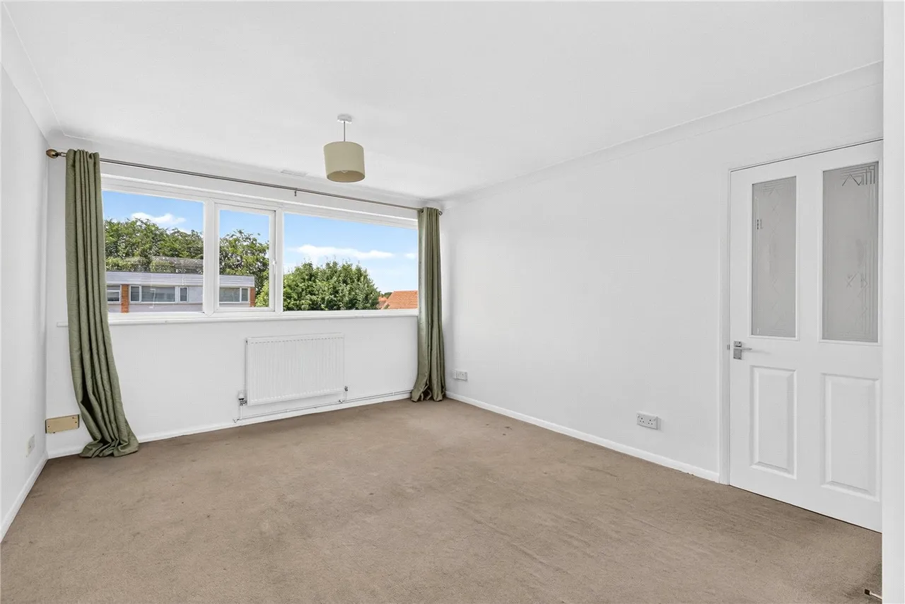 Hazelbank Court, Chertsey, Surrey, KT16, photo 10