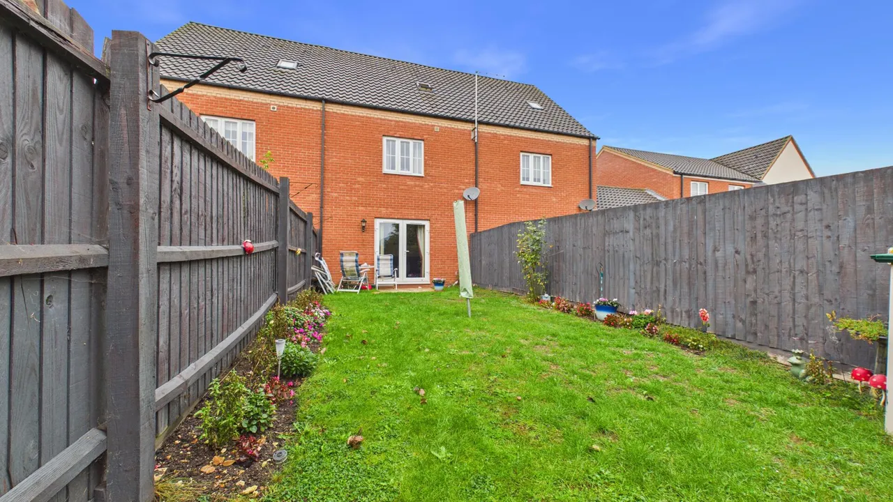 Sandown Drive, Bourne, PE10, photo 21
