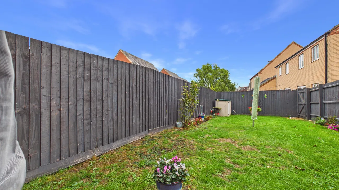 Sandown Drive, Bourne, PE10, photo 6