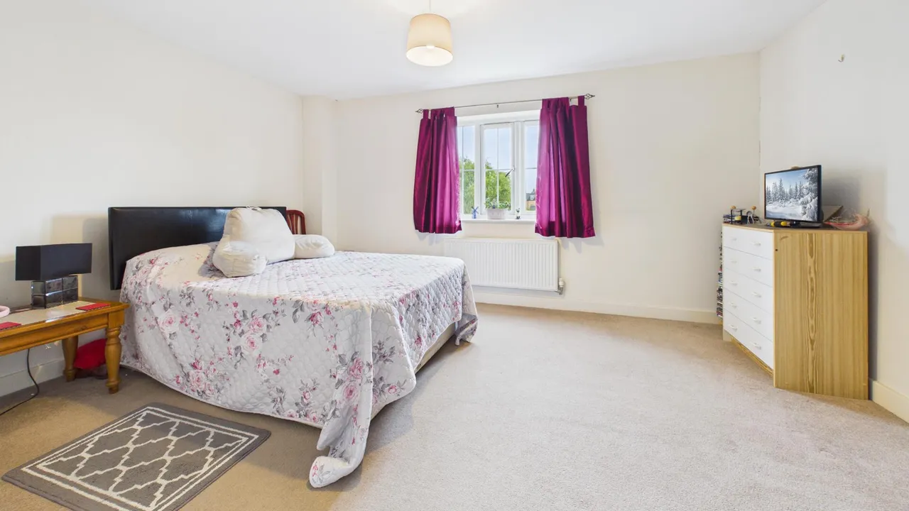 Sandown Drive, Bourne, PE10, photo 15