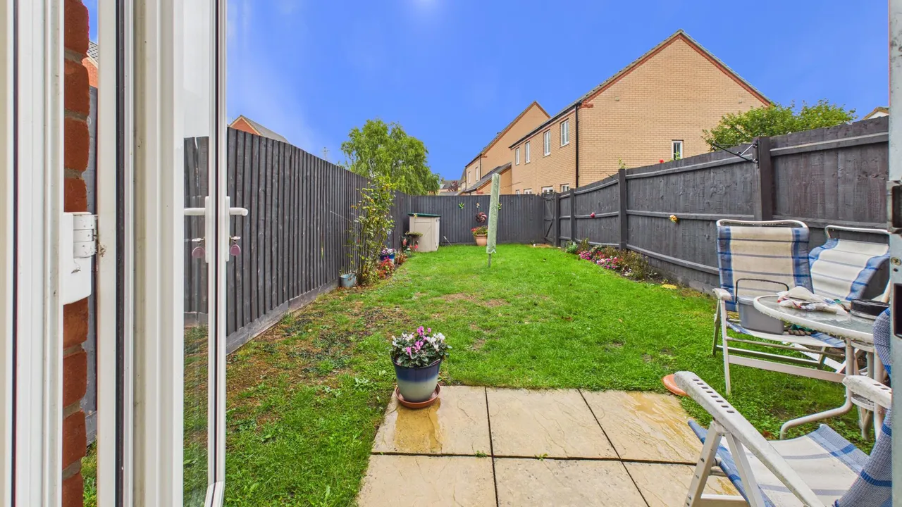 Sandown Drive, Bourne, PE10, photo 23