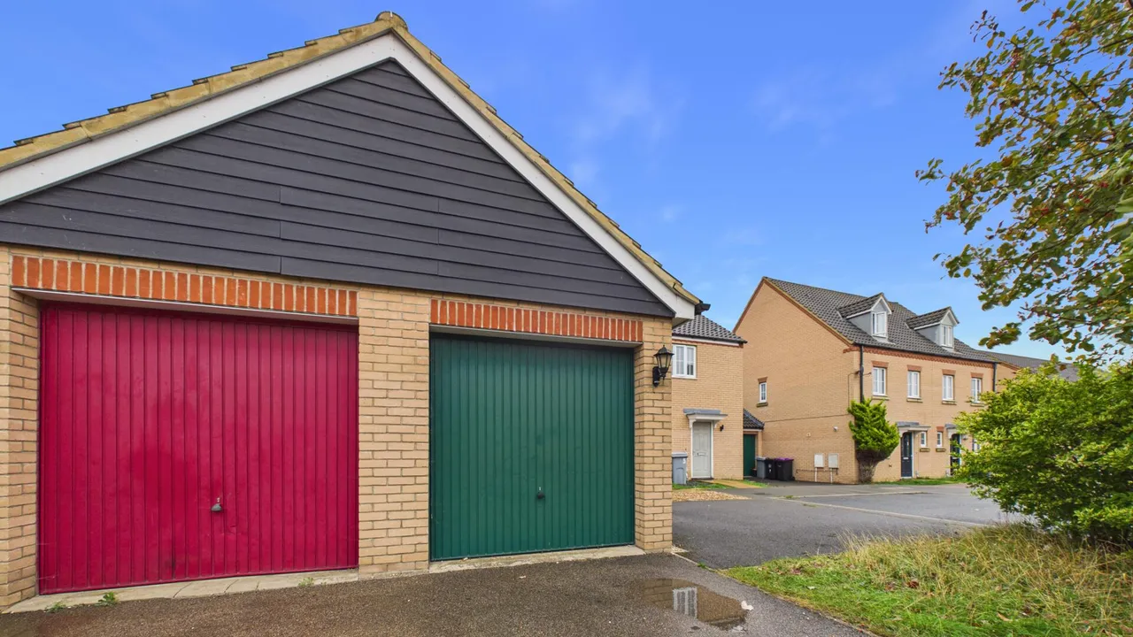 Sandown Drive, Bourne, PE10, photo 3