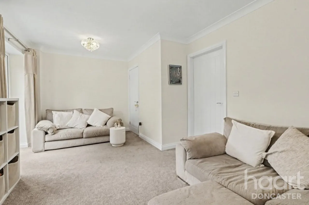 Hund Oak Drive, Hatfield. Doncaster, DN7, photo 11