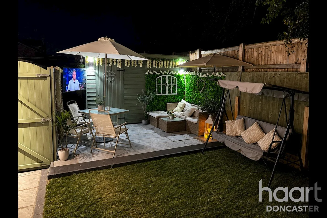 Hund Oak Drive, Hatfield. Doncaster, DN7, photo 28
