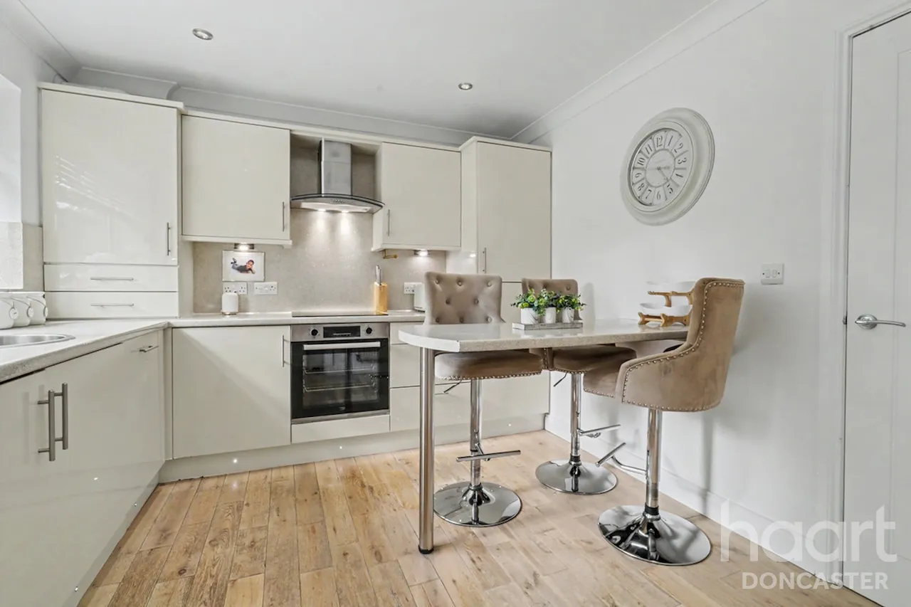 Hund Oak Drive, Hatfield. Doncaster, DN7, photo 7