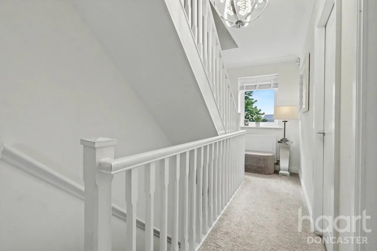 Hund Oak Drive, Hatfield. Doncaster, DN7, photo 13