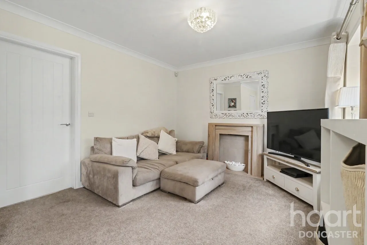 Hund Oak Drive, Hatfield. Doncaster, DN7, photo 10