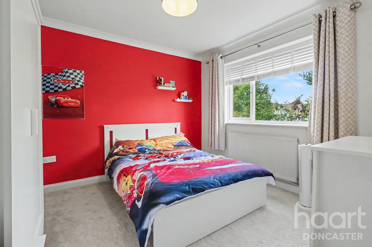 Hund Oak Drive, Hatfield. Doncaster, DN7, photo 15