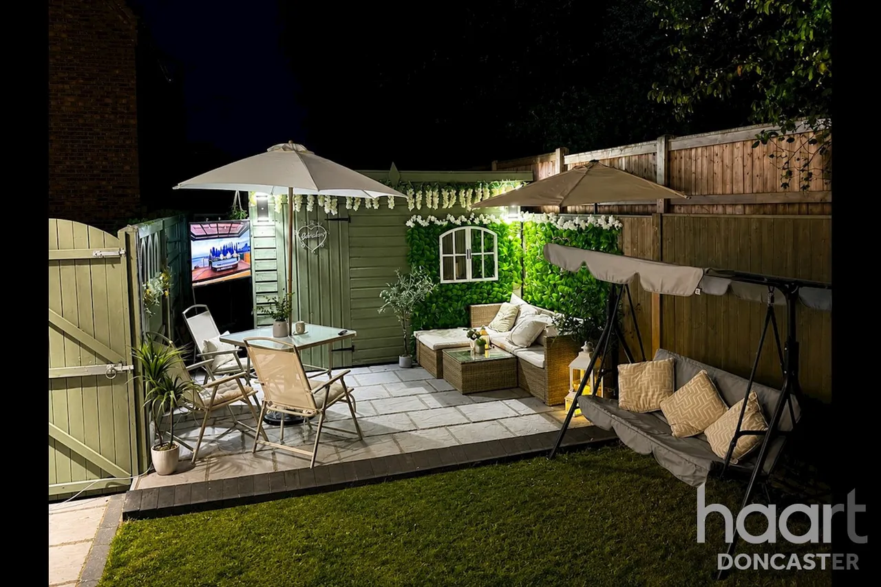 Hund Oak Drive, Hatfield. Doncaster, DN7, photo 30