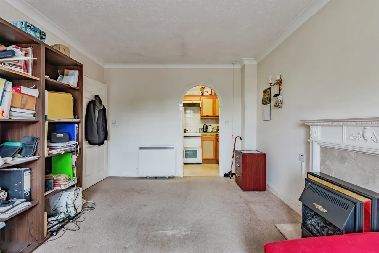 Linkfield Lane, Redhill, RH1, photo 4