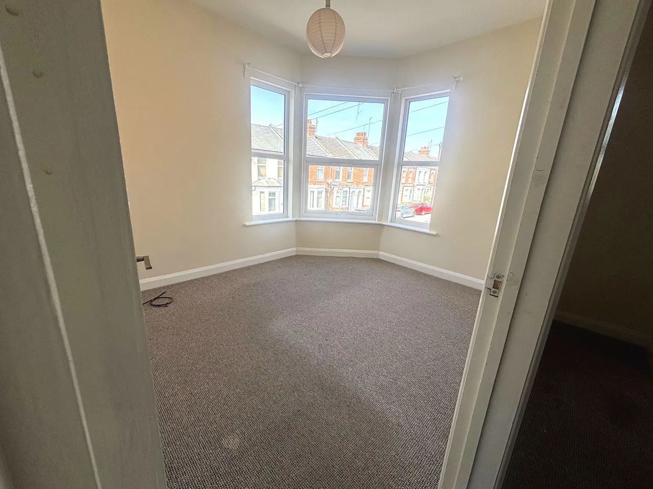 King Edward Road, Northampton, NN1 5LF, photo 2
