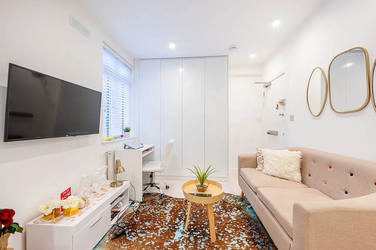 1 bed flat for sale, London, W6