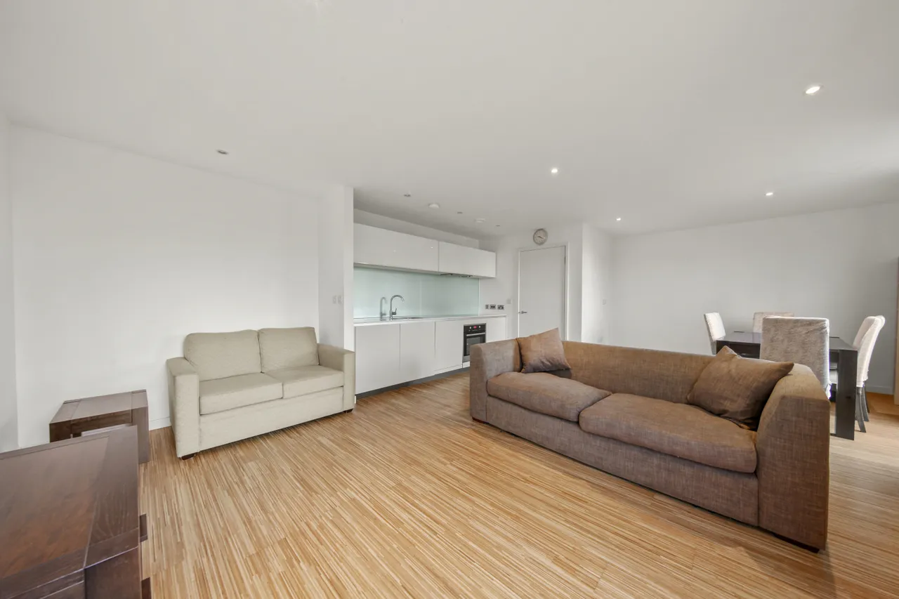 Wingate Square, Clapham, SW4, photo 2