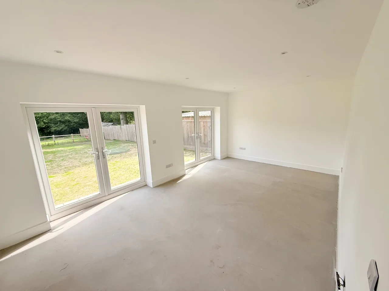 Southwick Road, North Boarhunt, PO17, photo 11