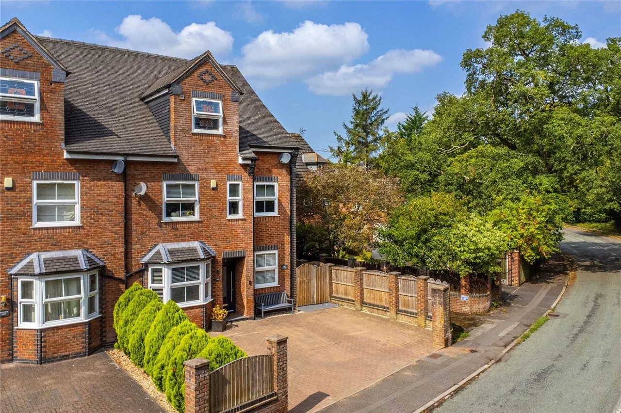5 bed house for sale, London Road, Stapeley, CW5
