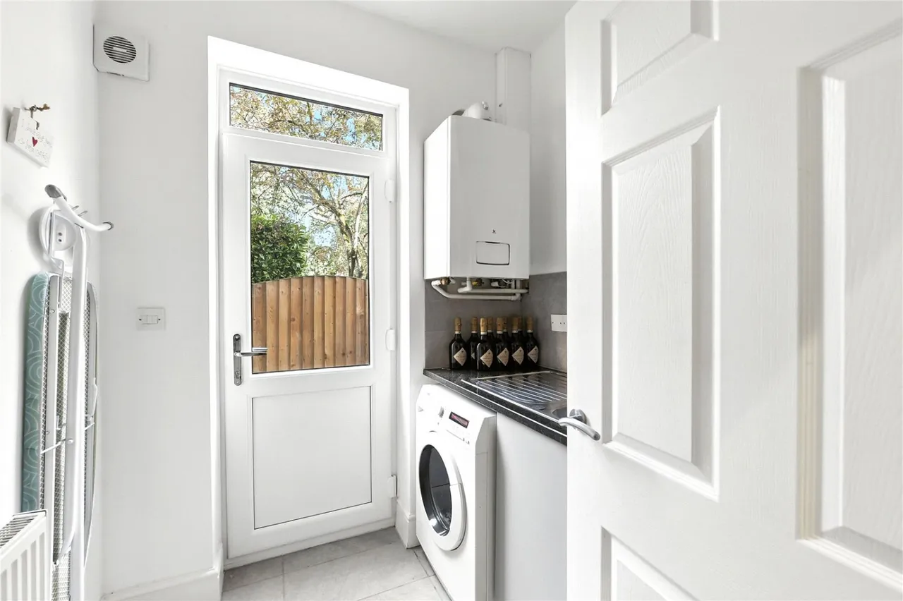 London Road, Stapeley, CW5, photo 12