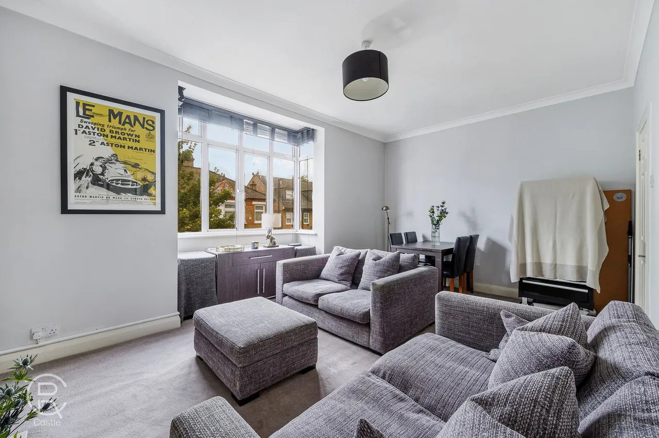 Greenford Avenue, London, W7 1LL, photo 4