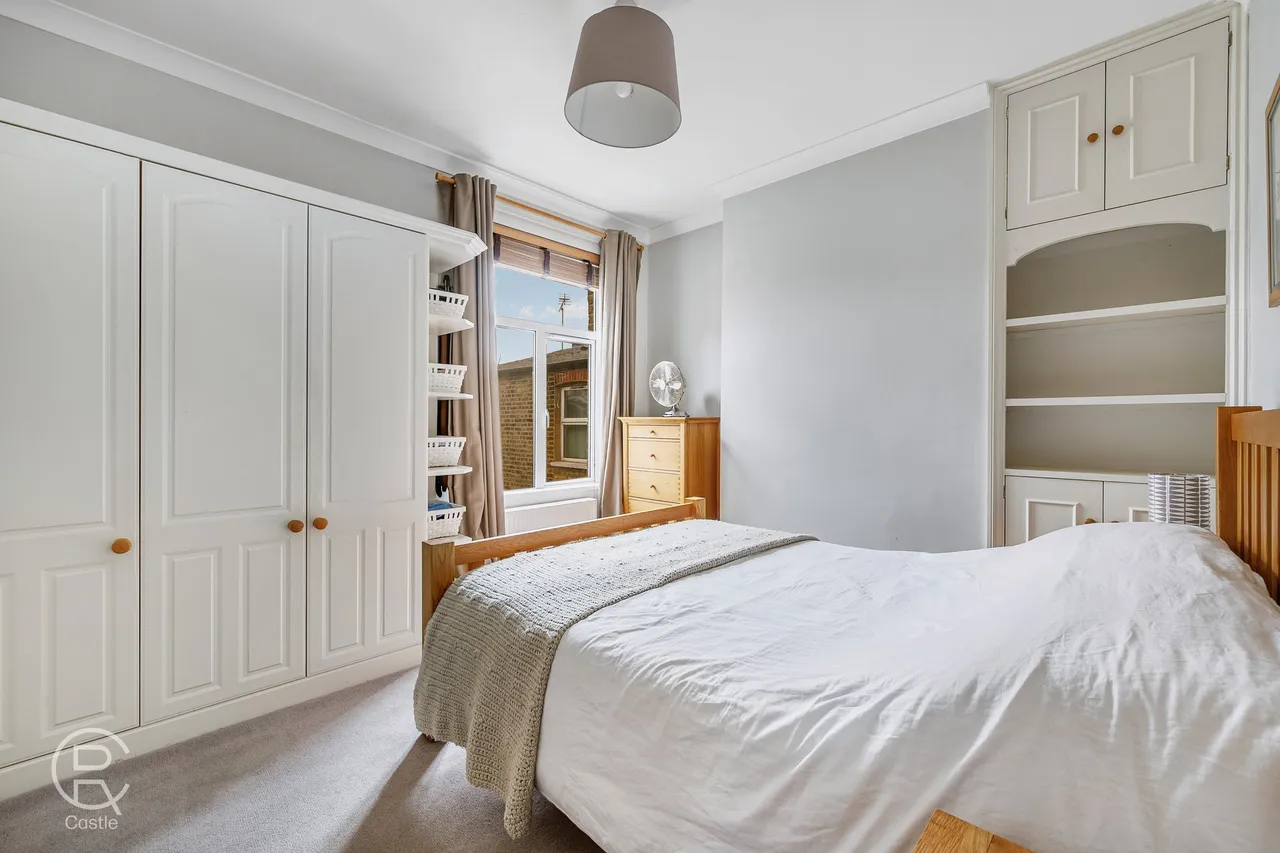 2 bed flat for sale — Greenford Avenue, London, W7 1LL